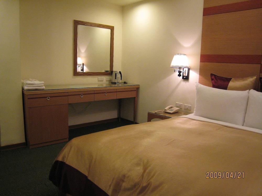 เพอร์เพิล การ์เดน โฮเต็ล Hotel ไทเป ภายนอก รูปภาพ