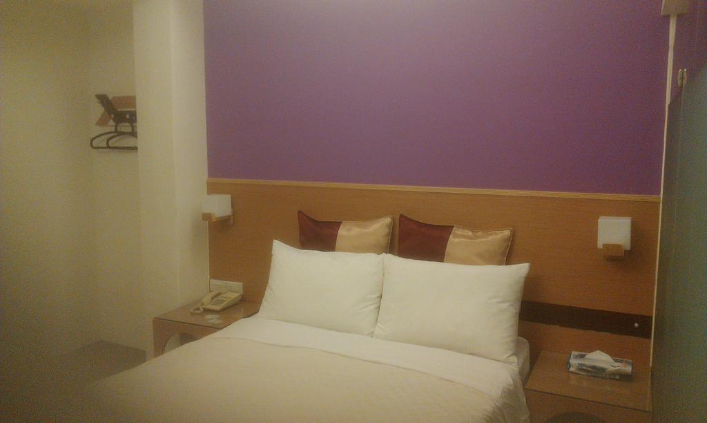 เพอร์เพิล การ์เดน โฮเต็ล Hotel ไทเป ภายนอก รูปภาพ