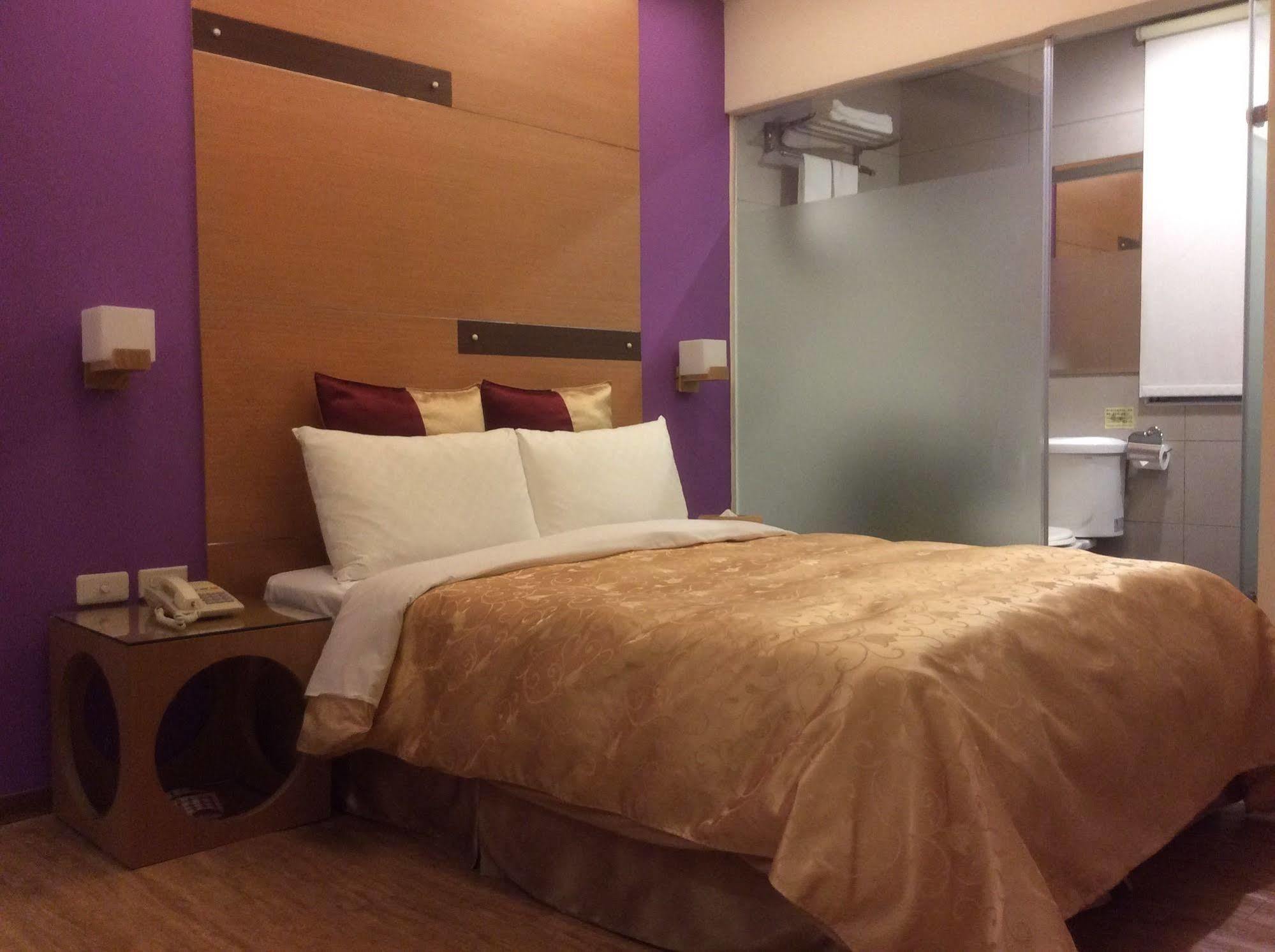 เพอร์เพิล การ์เดน โฮเต็ล Hotel ไทเป ภายนอก รูปภาพ