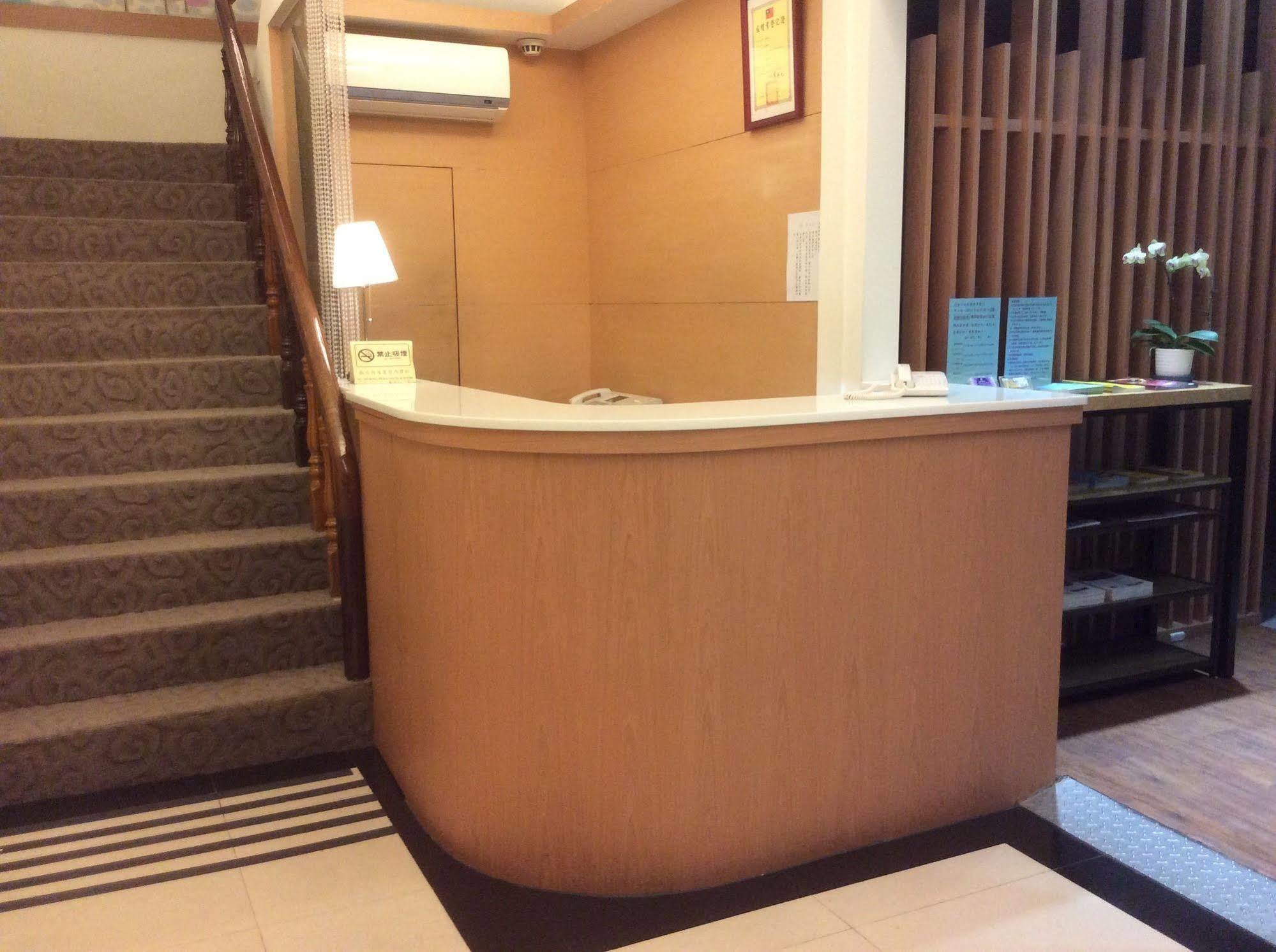 เพอร์เพิล การ์เดน โฮเต็ล Hotel ไทเป ภายนอก รูปภาพ